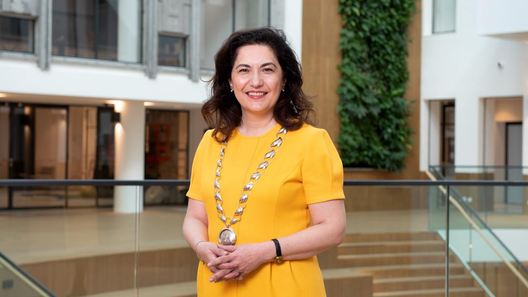 Huri Sahin-foto